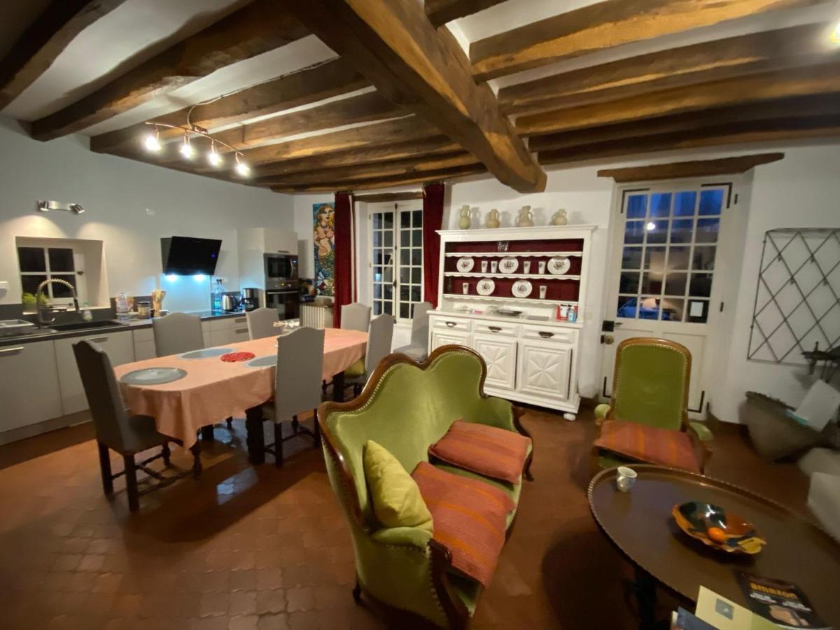Maison Des Arts Francueil Εξωτερικό φωτογραφία